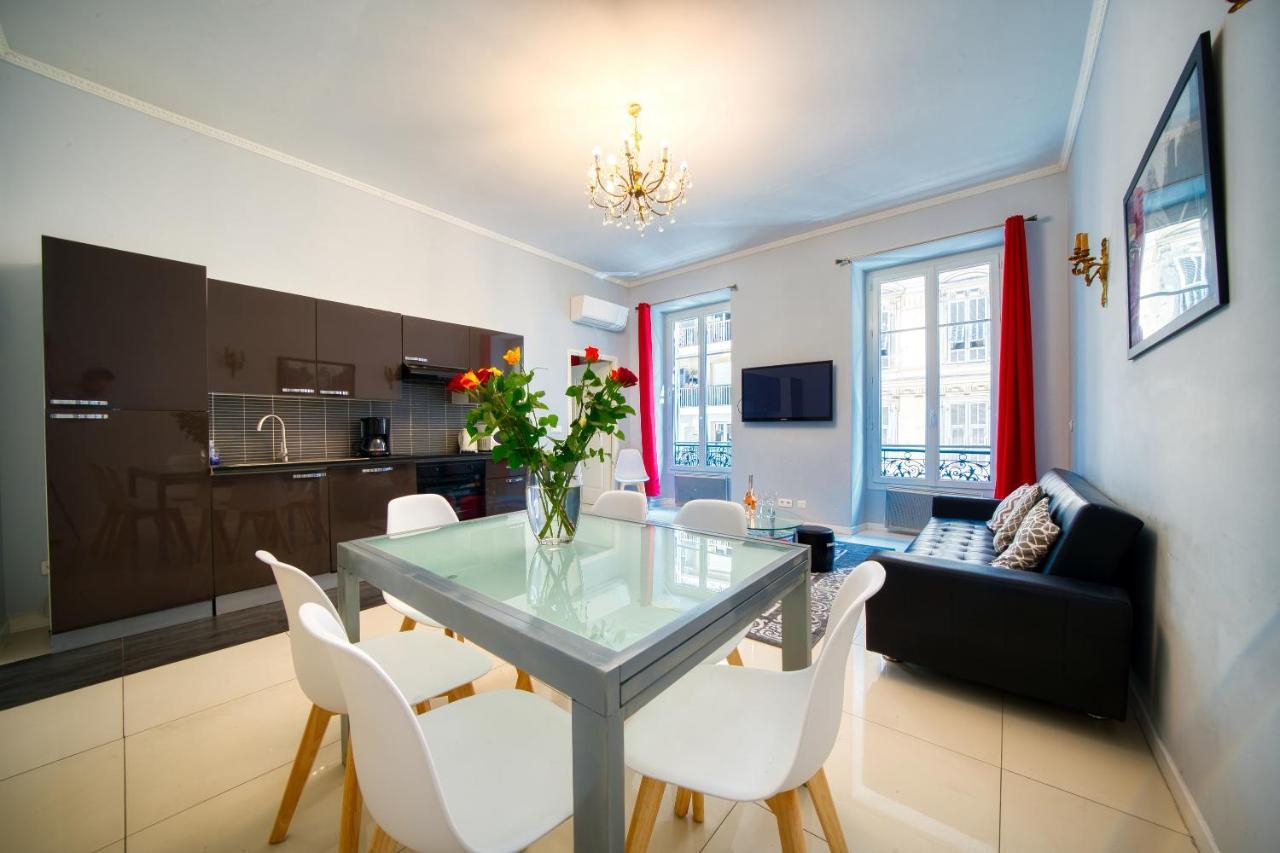 Lusso 5 Beds