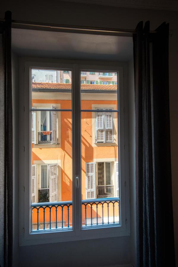 Lusso 5 Beds Apartment Nizza