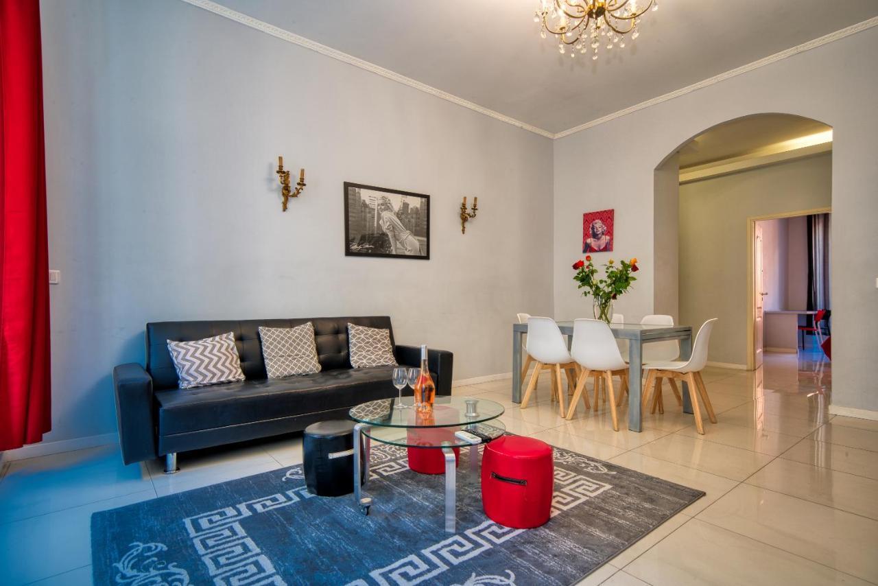 Lusso 5 Beds Nice