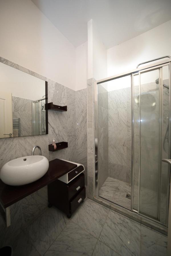 Lusso 5 Beds