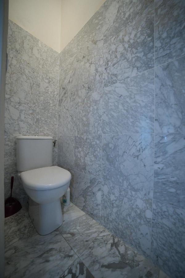 Lusso 5 Beds Appartement
