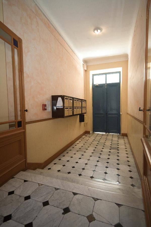 Lusso 5 Beds Appartement